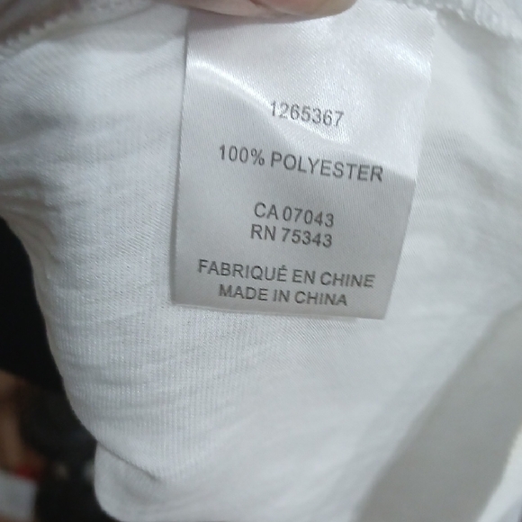 Chic White Ruffle Blouse - Picture 7 of 8